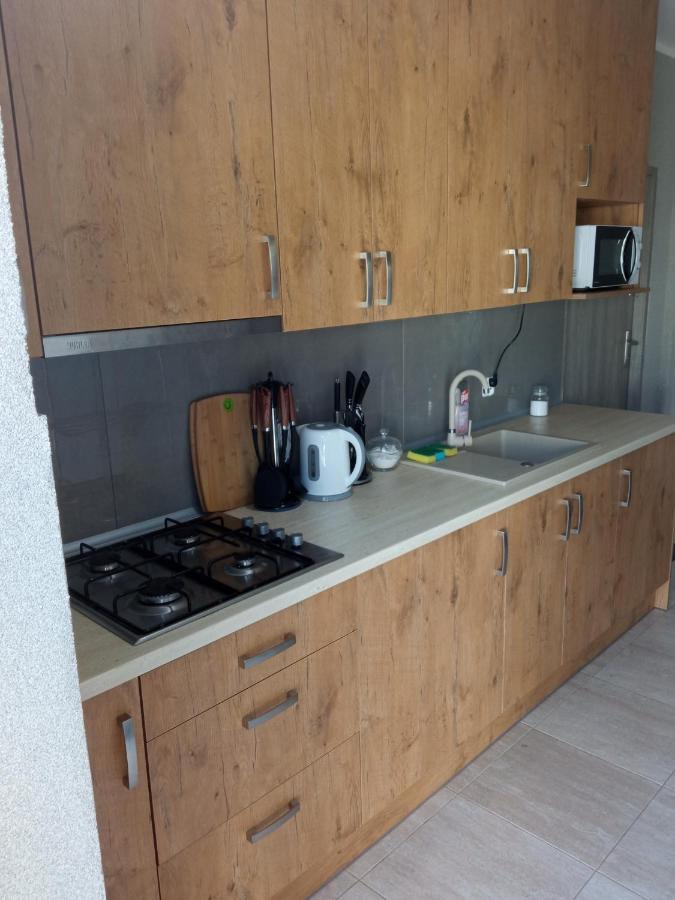 Czerwony Szafir Grodzisk Hostel กรอดยิสค์ มาโซเวียสกี ภายนอก รูปภาพ