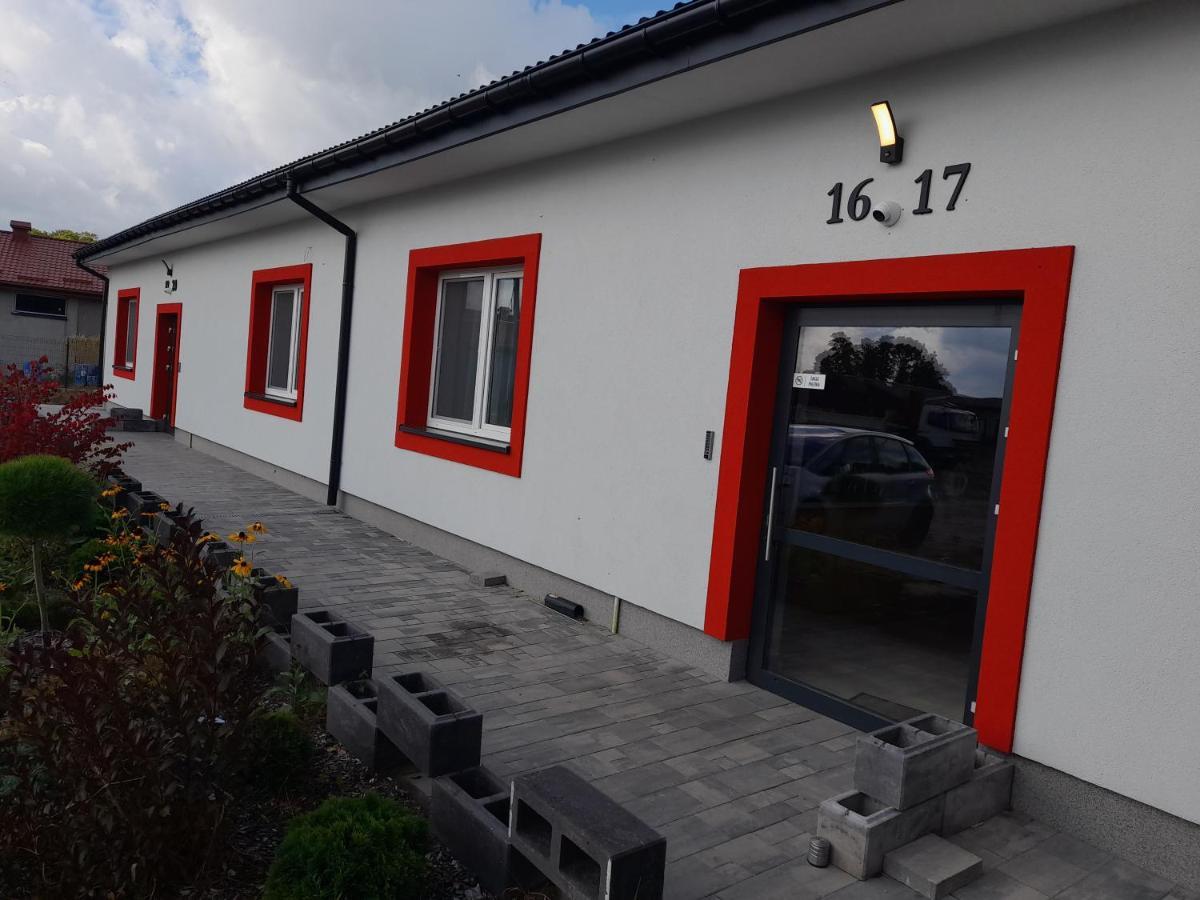 Czerwony Szafir Grodzisk Hostel กรอดยิสค์ มาโซเวียสกี ภายนอก รูปภาพ
